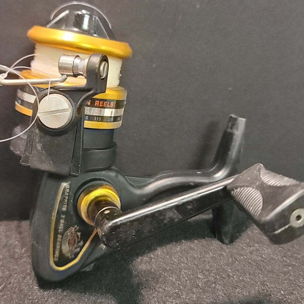 Fishing REEL Penn 4300 SS spinning caster Vintage Collectiors Graphite